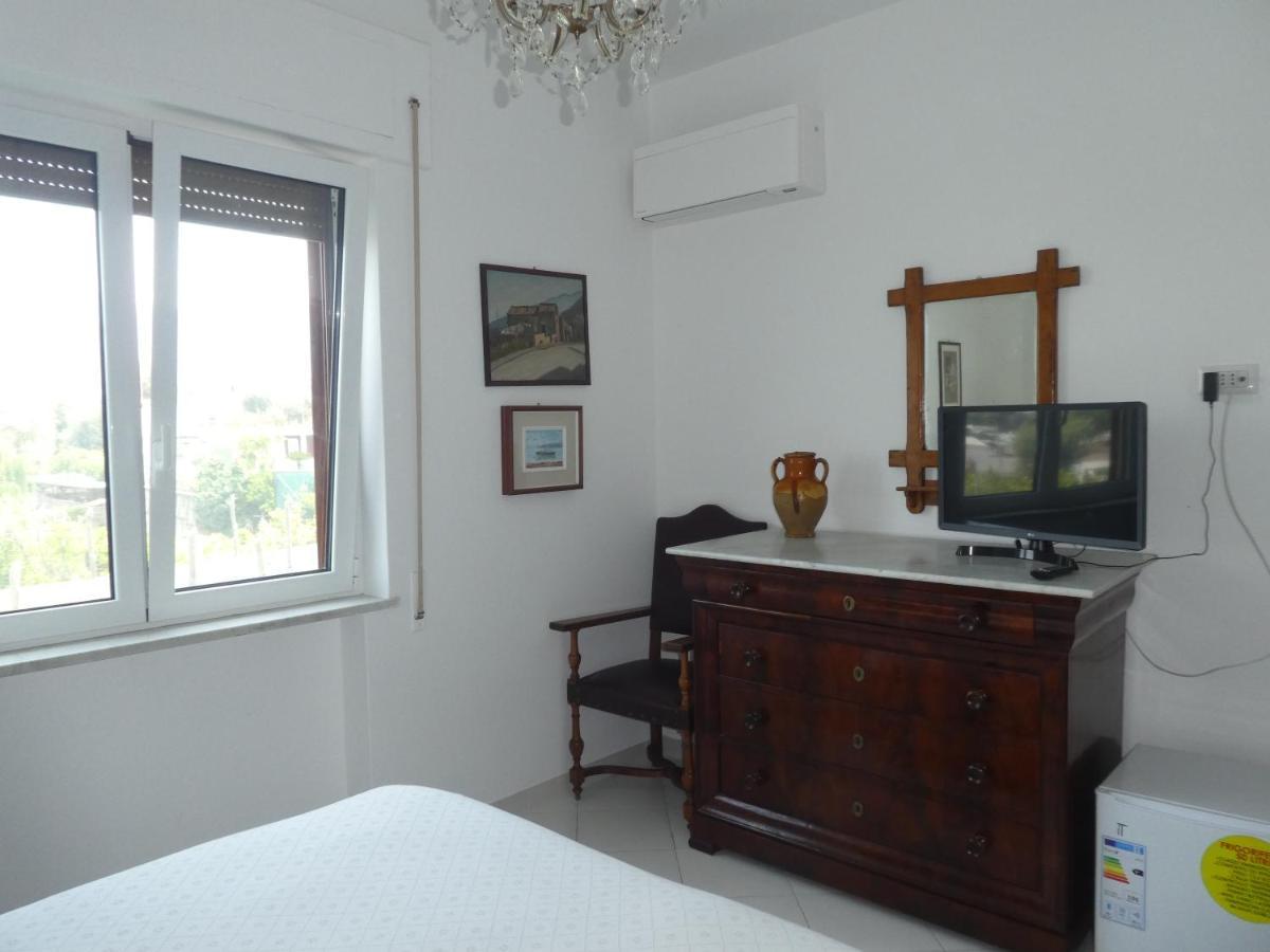 Bed and Breakfast SoggiorniSorrent Exterior foto
